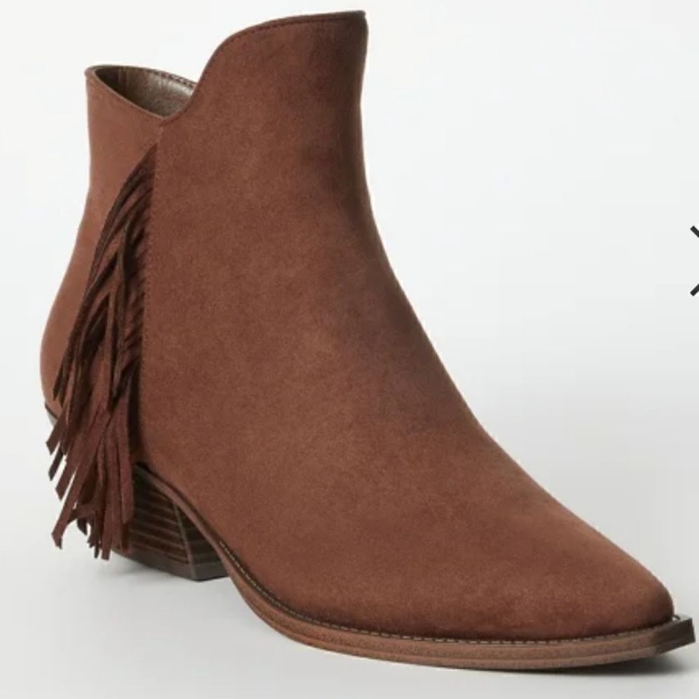 NIB Justfab Tahlea Pointed Toe Bootie Size 11 NWT - image 1